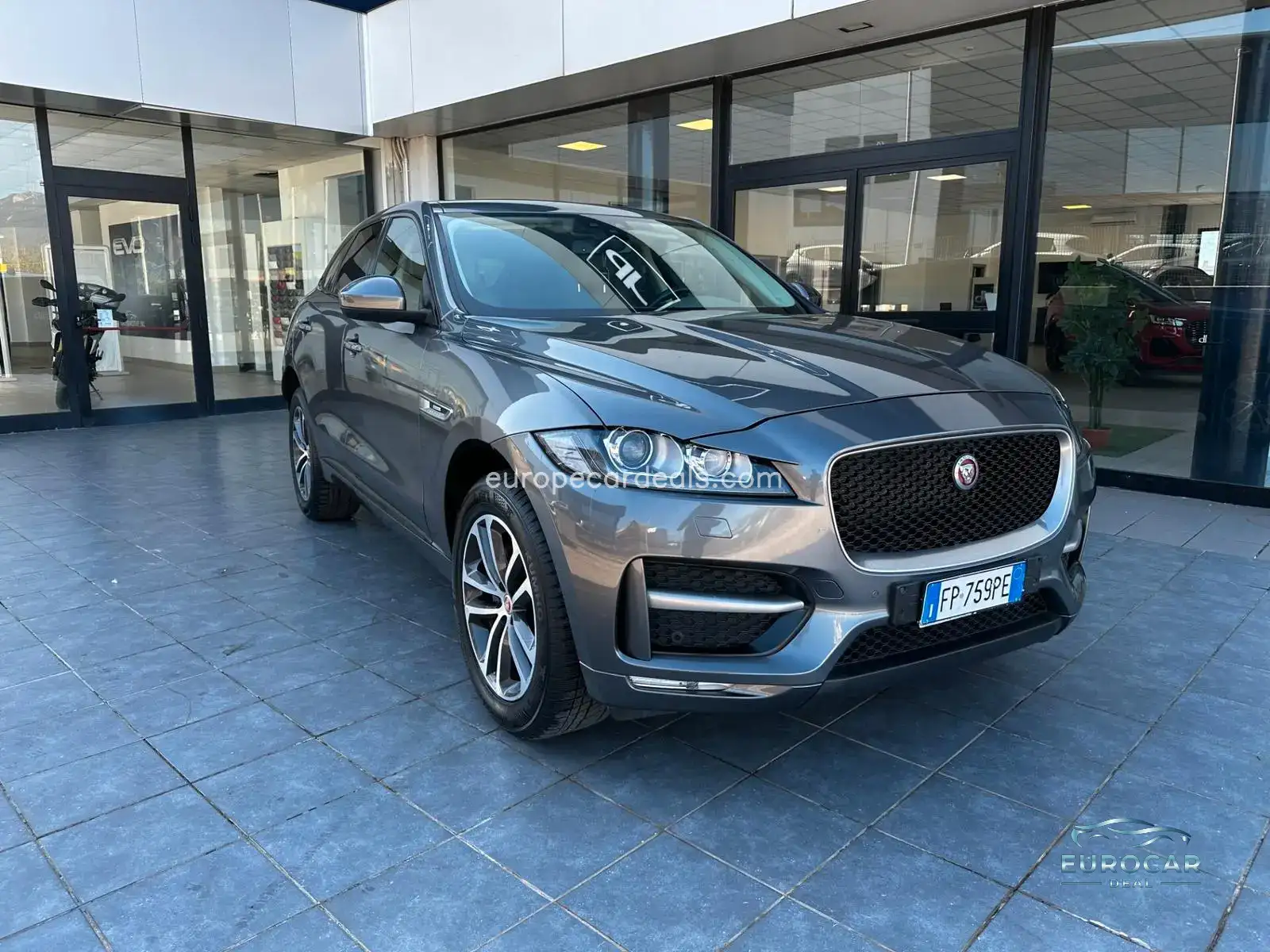 Jaguar F-Pace