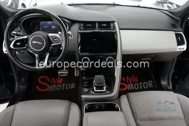 Jaguar E-Pace