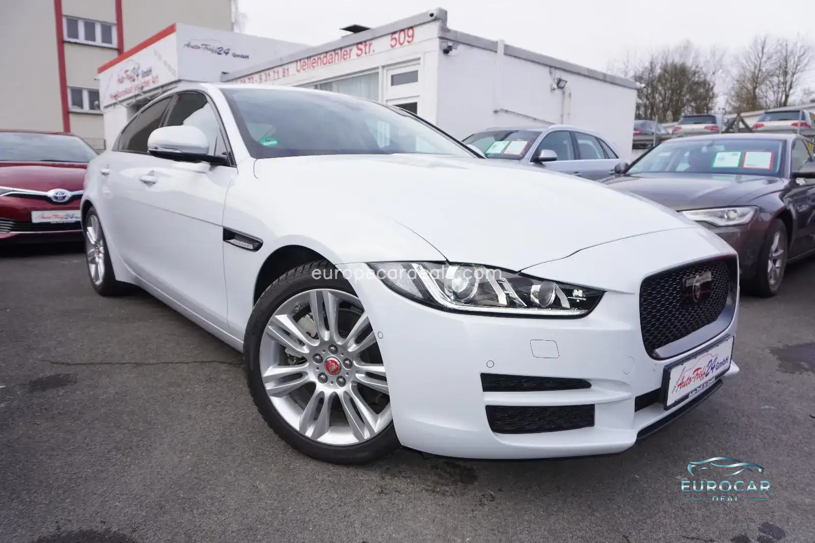 Jaguar XE