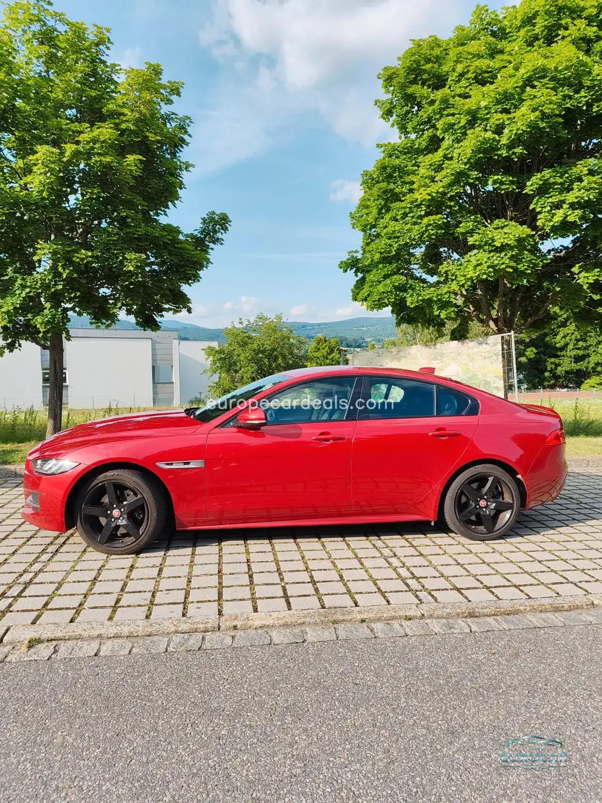 Jaguar XE