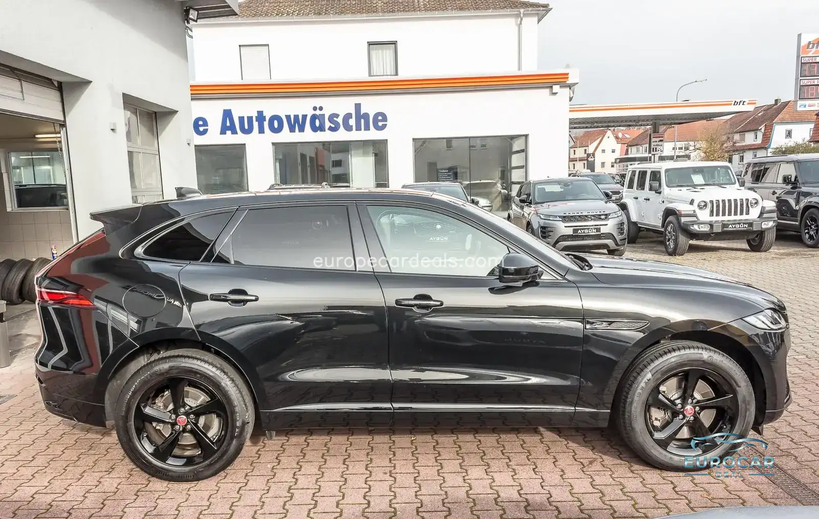 Jaguar F-Pace