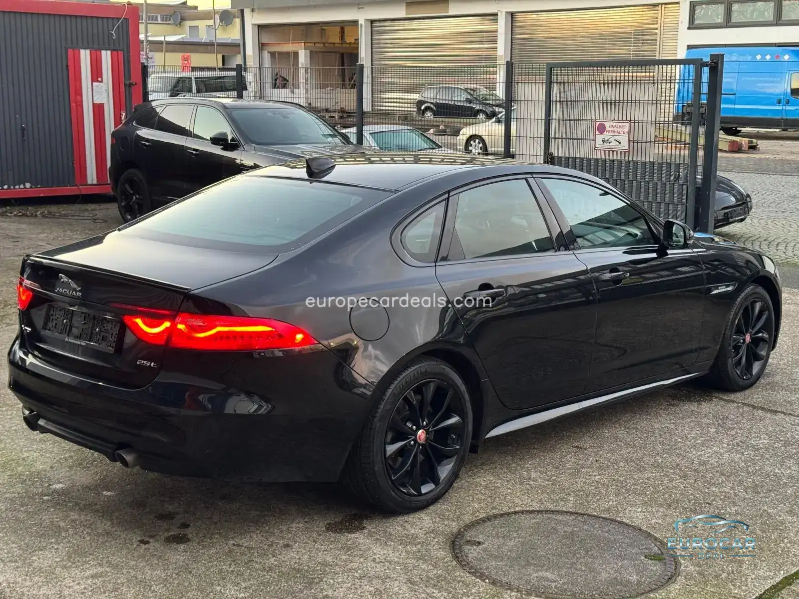 Jaguar XF