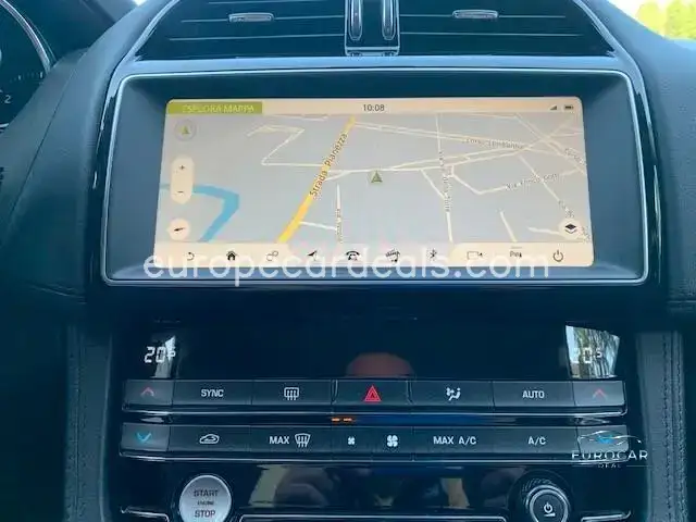 Jaguar F-Pace