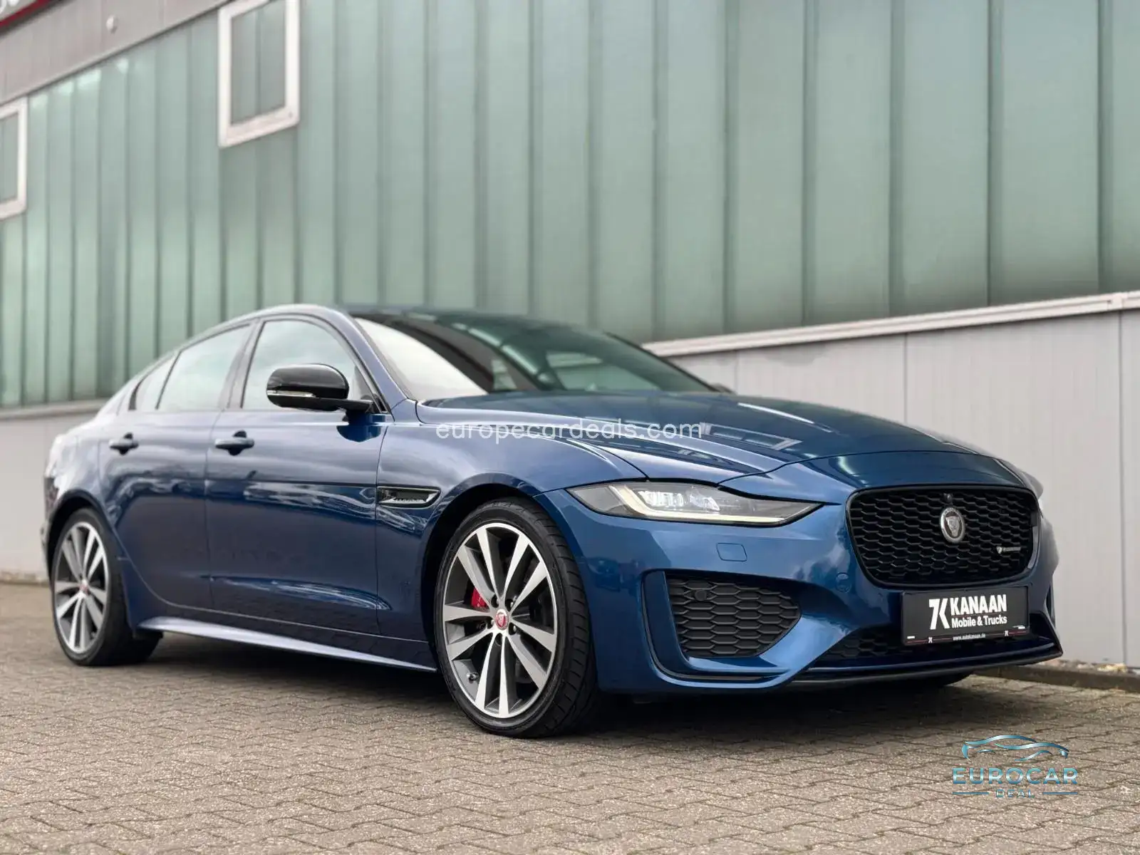 Jaguar XE