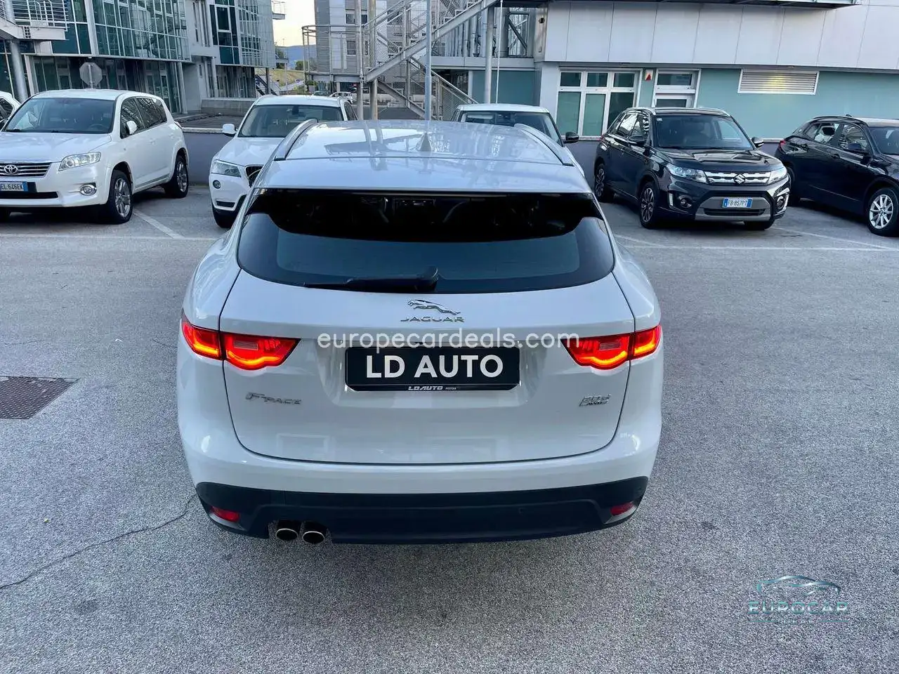 Jaguar F-Pace
