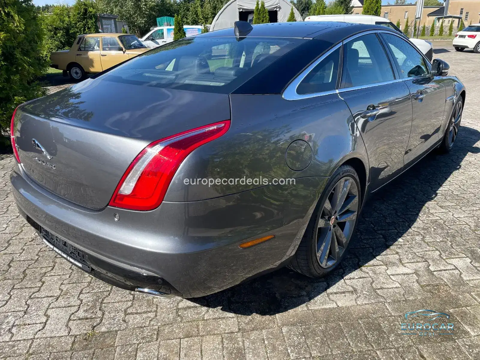 Jaguar XJ
