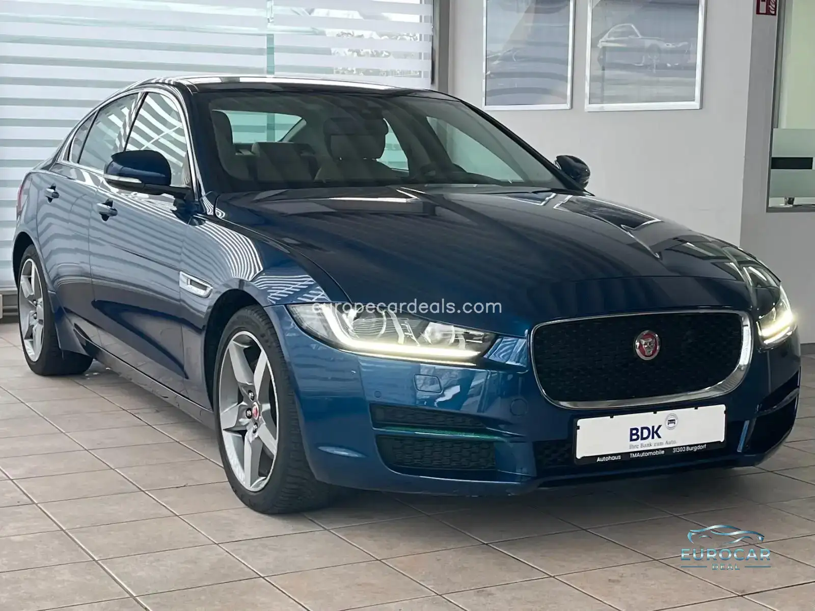 Jaguar XE