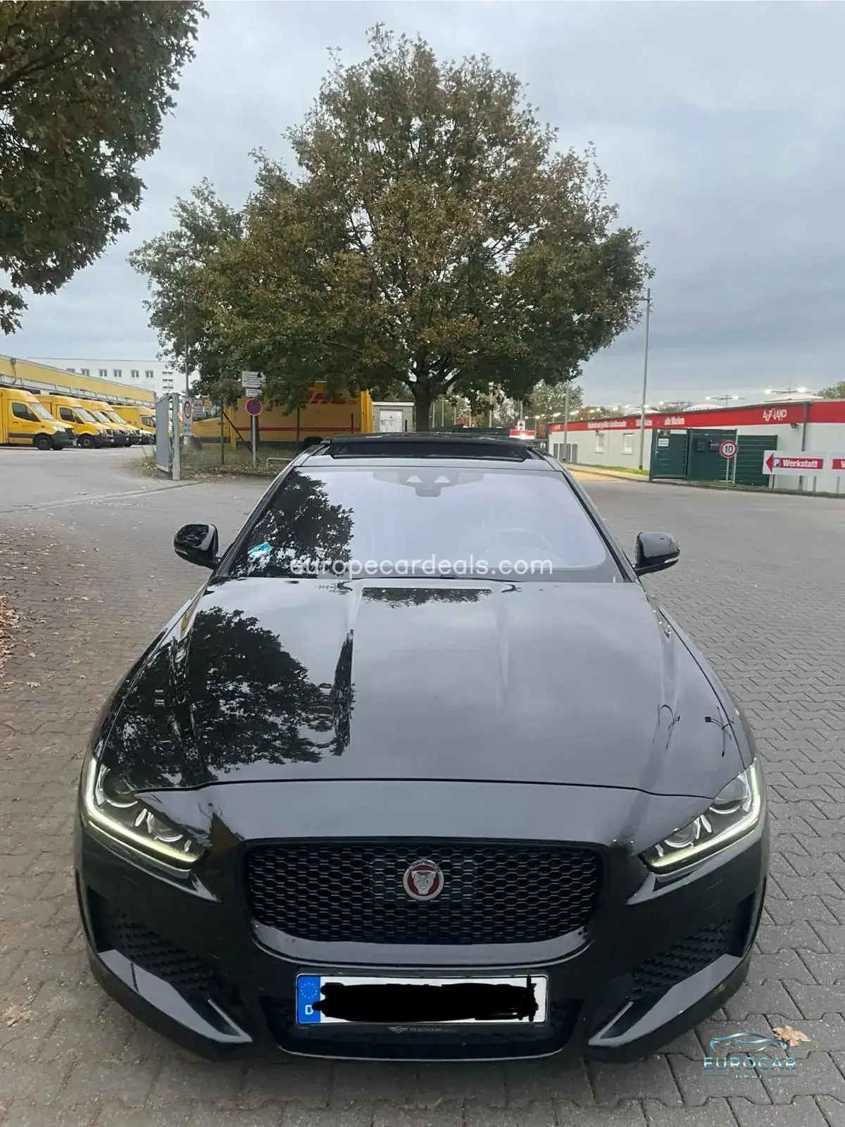 Jaguar XE