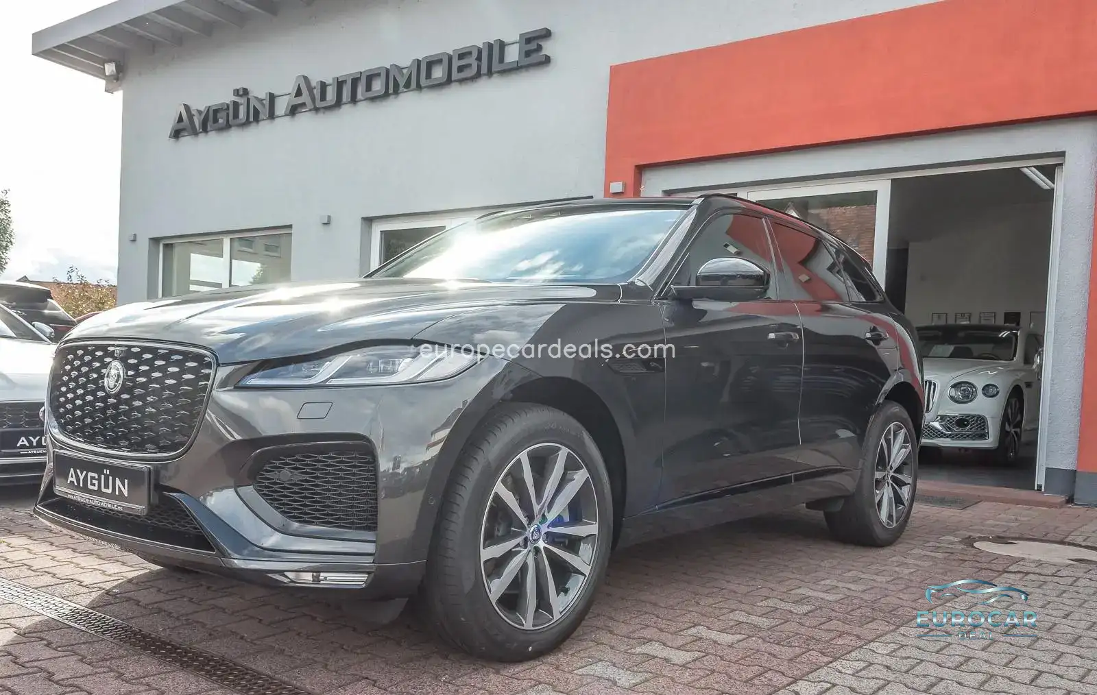 Jaguar F-Pace