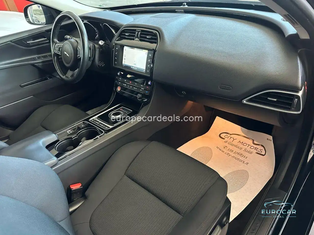 Jaguar XE