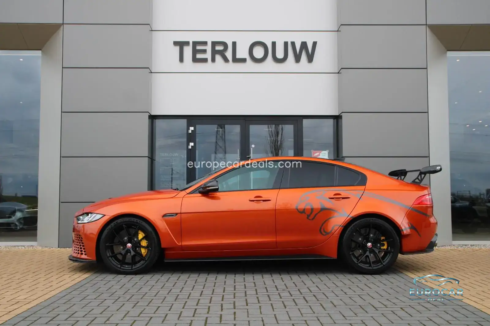 Jaguar XE