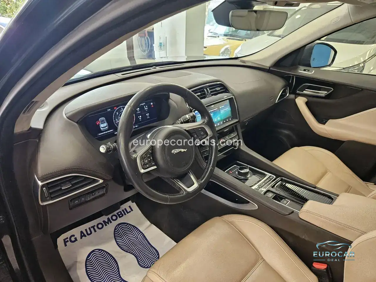 Jaguar F-Pace