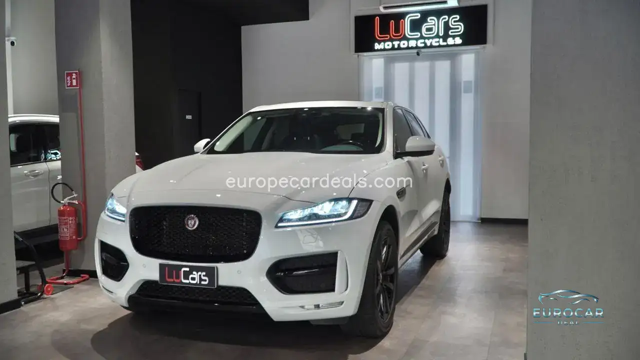 Jaguar F-Pace