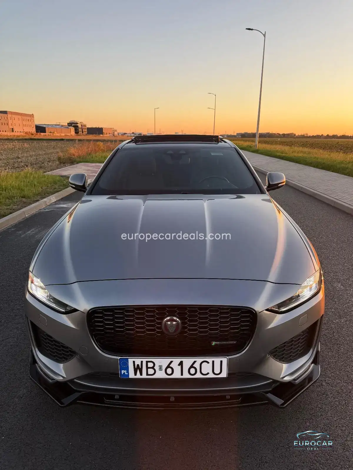 Jaguar XE