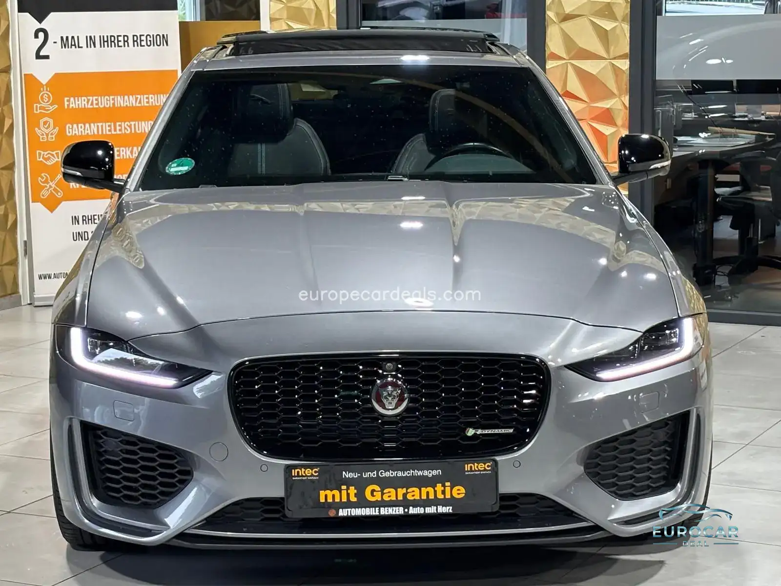 Jaguar XE