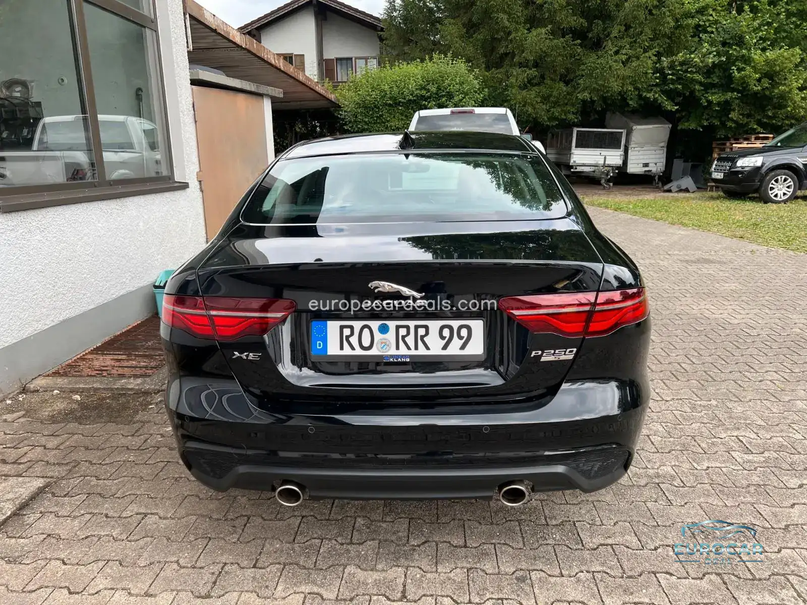 Jaguar XE