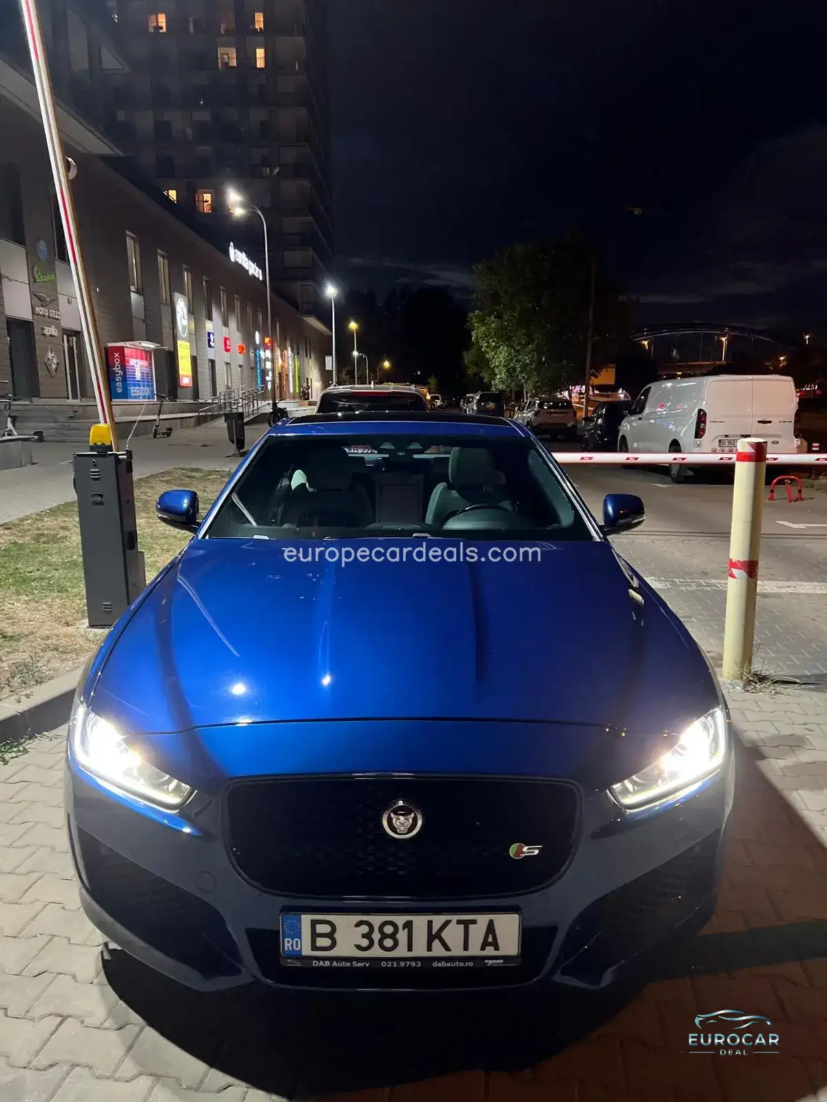 Jaguar XE