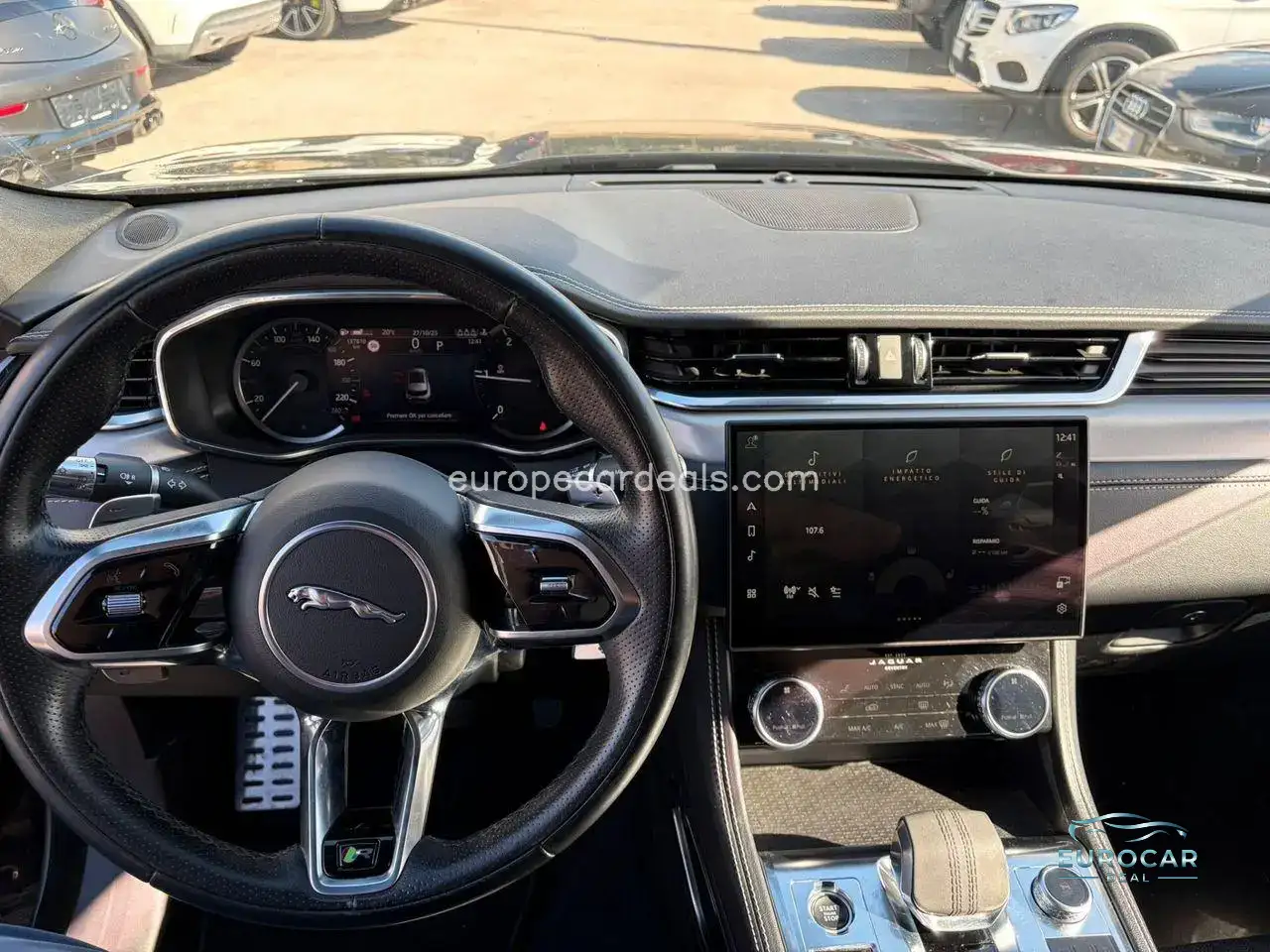 Jaguar F-Pace