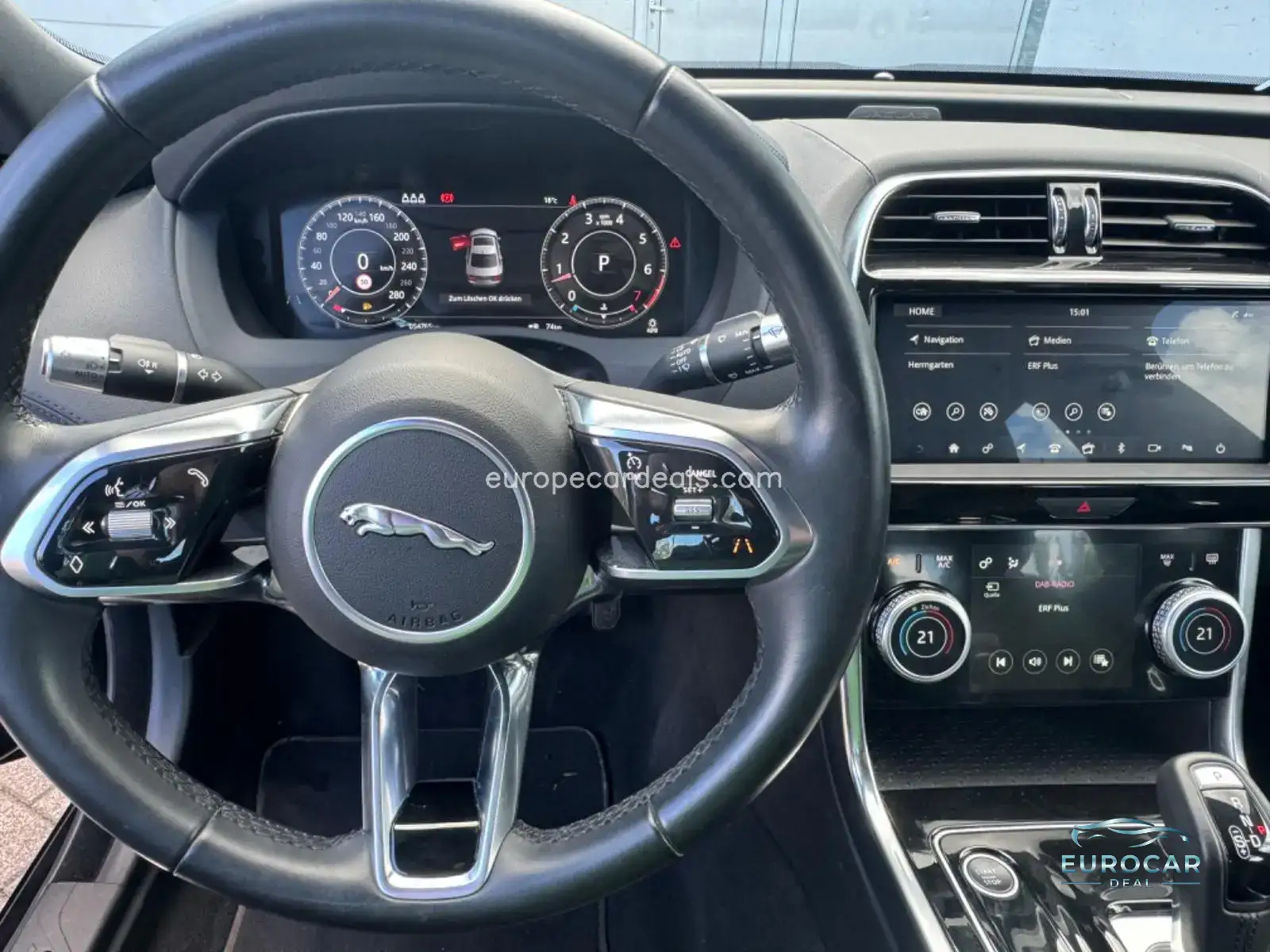 Jaguar XE