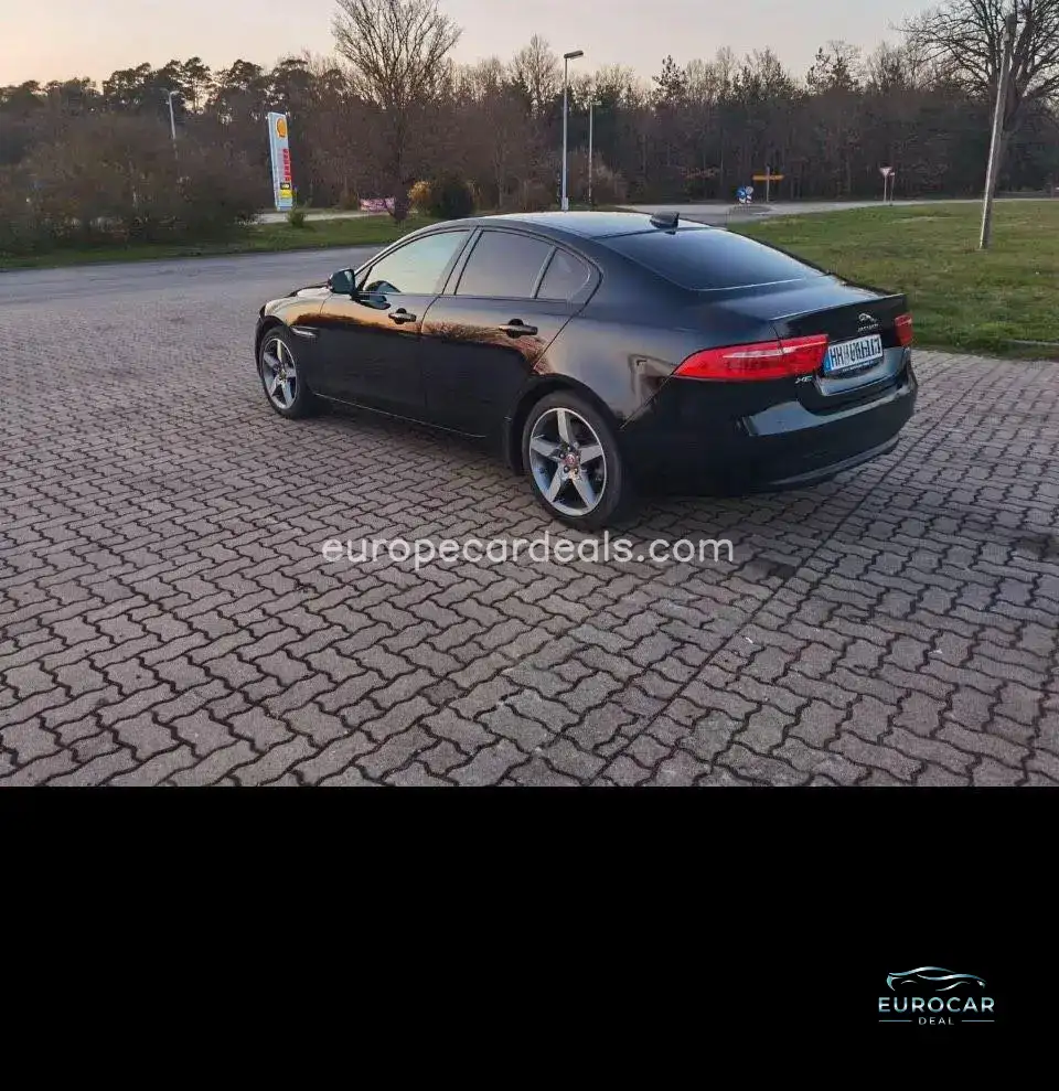 Jaguar XE
