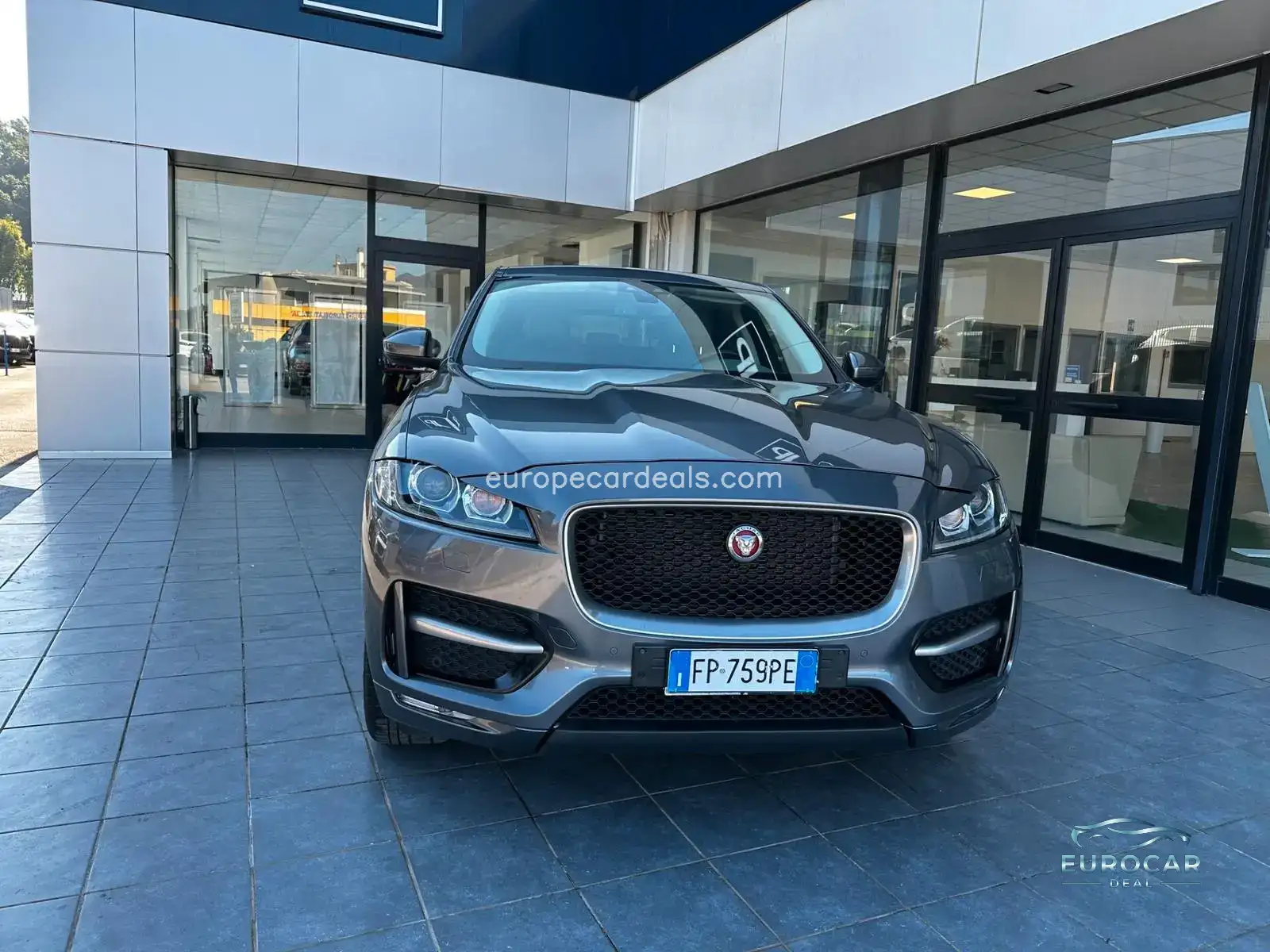 Jaguar F-Pace