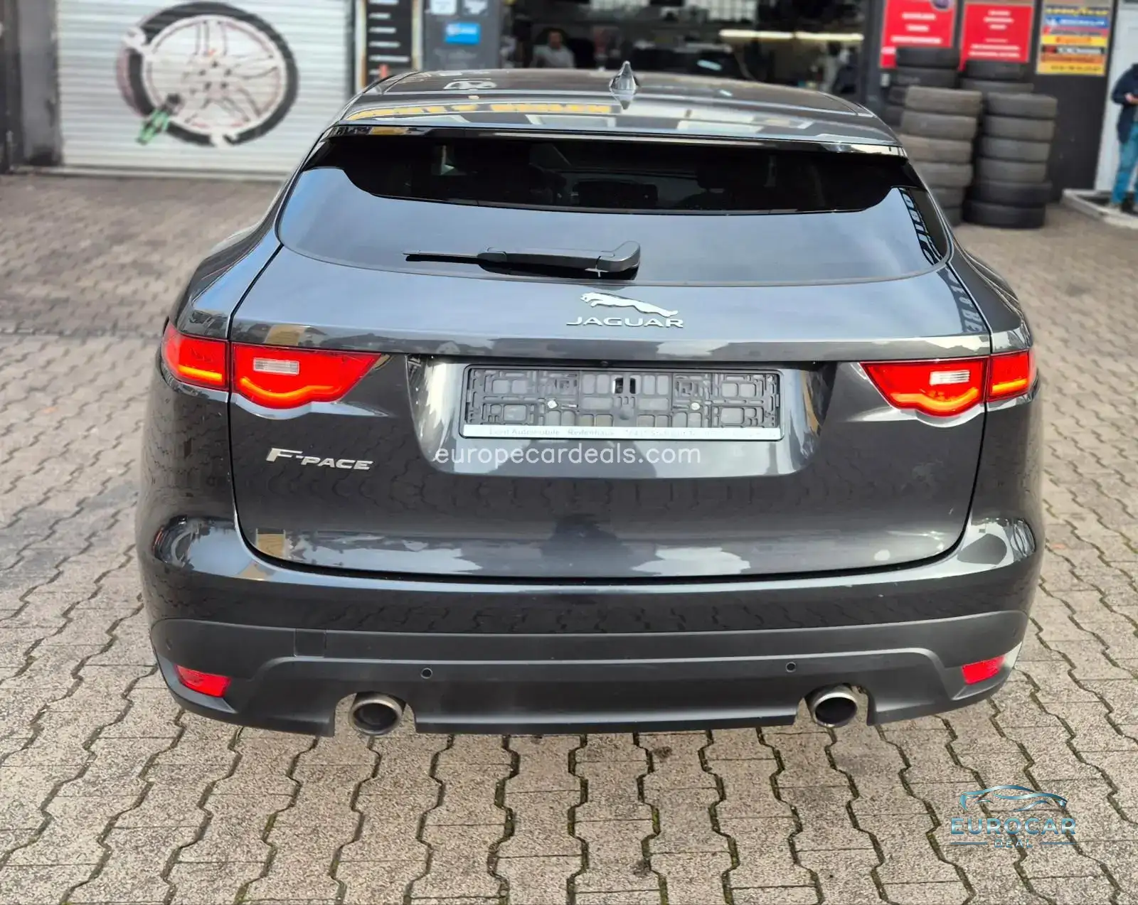 Jaguar F-Pace