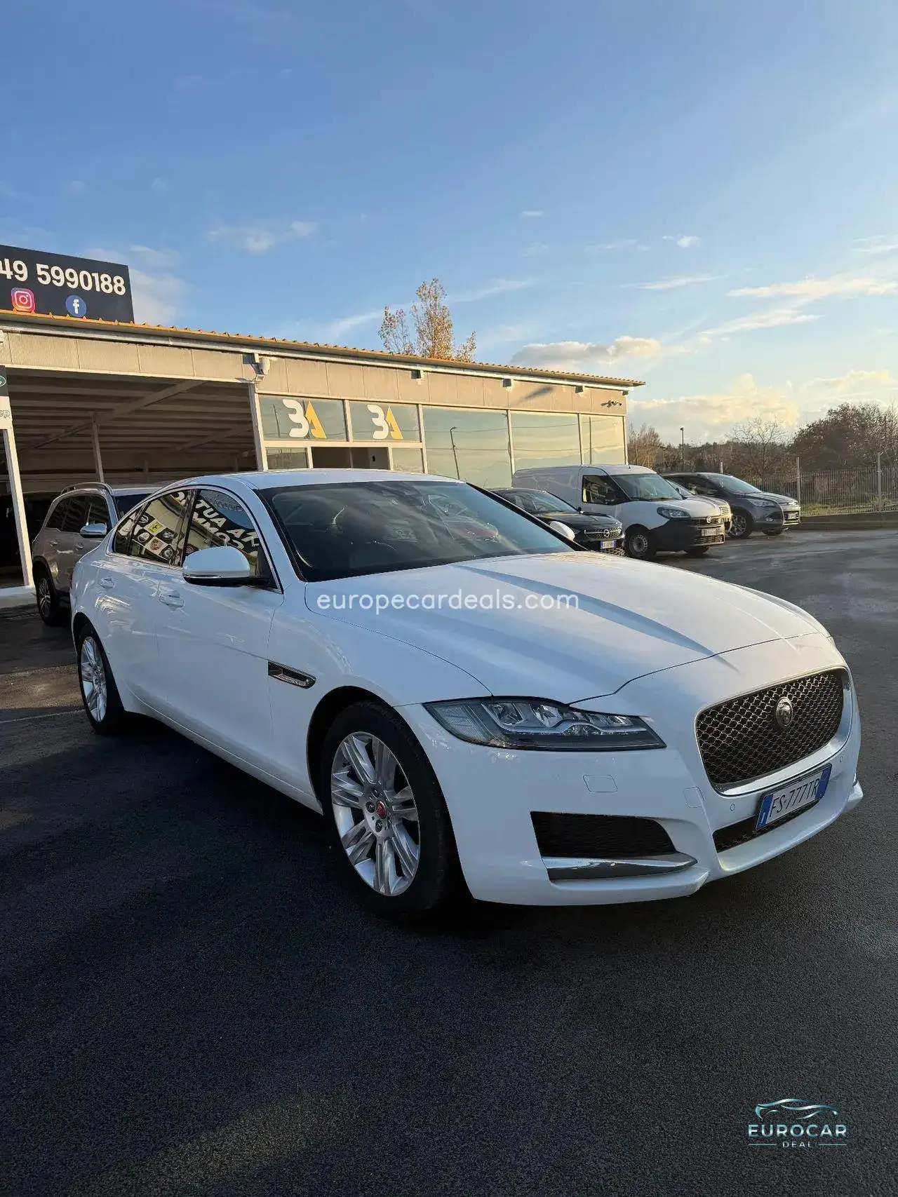 Jaguar XF