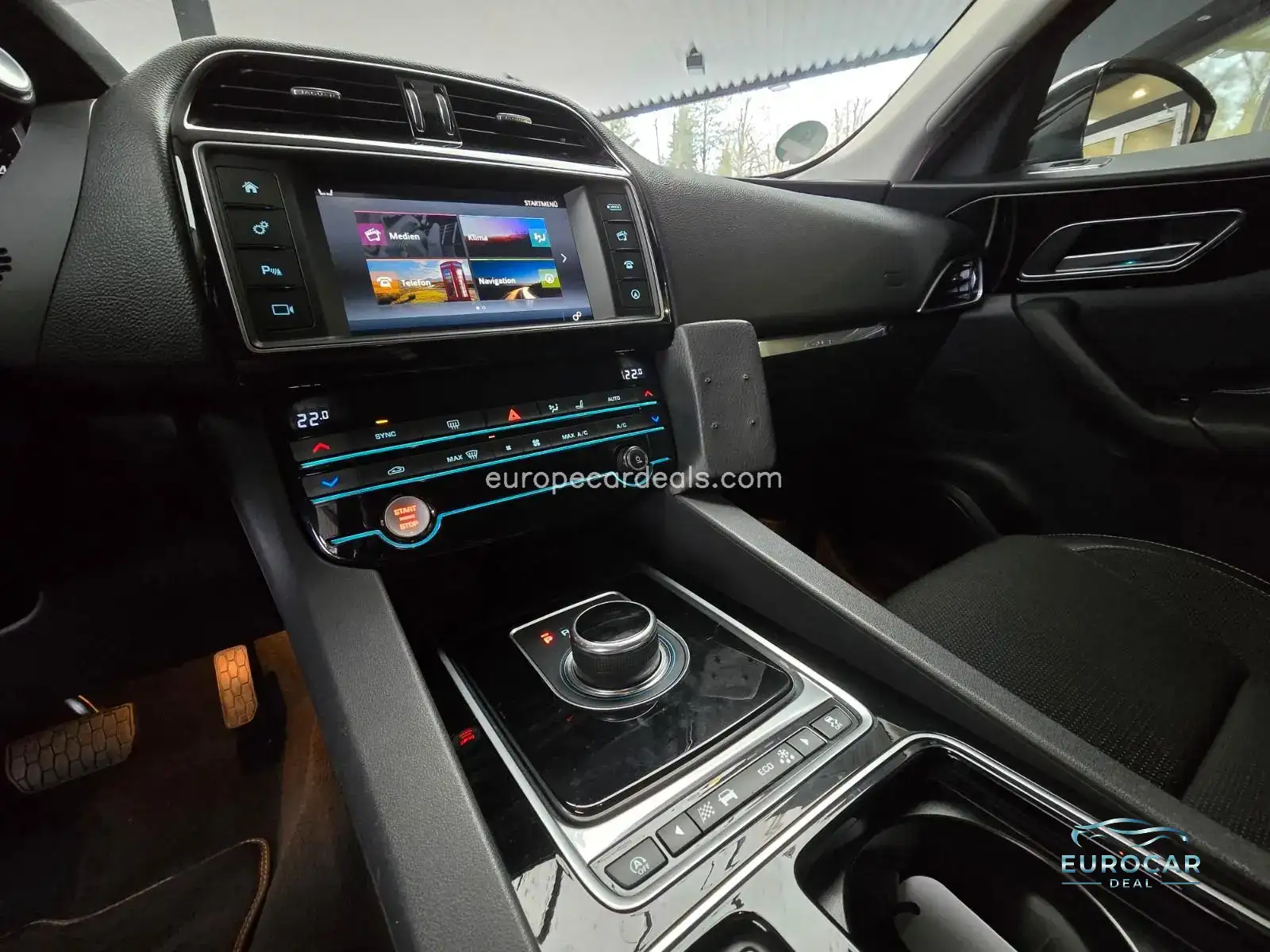 Jaguar F-Pace