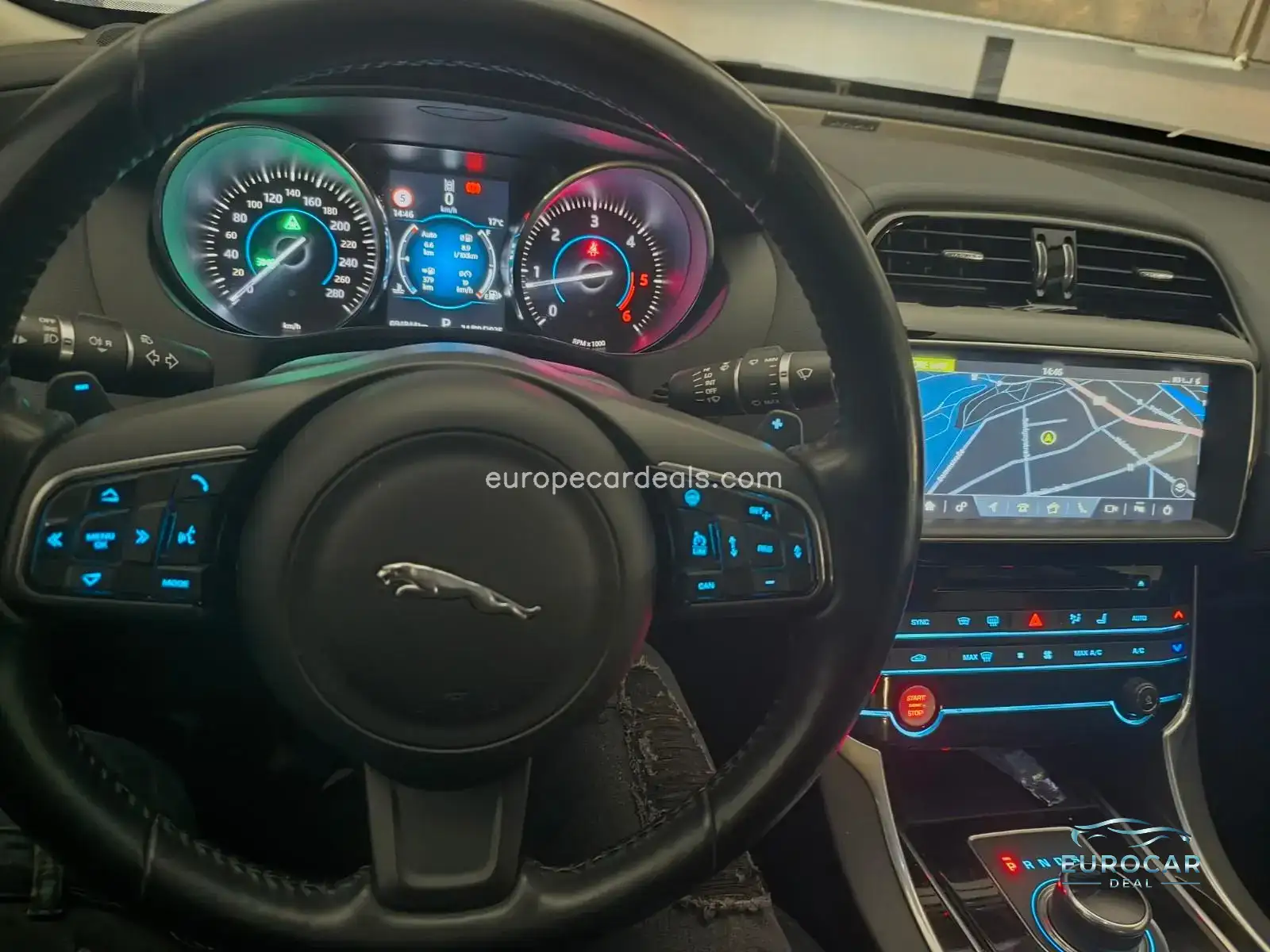 Jaguar XE