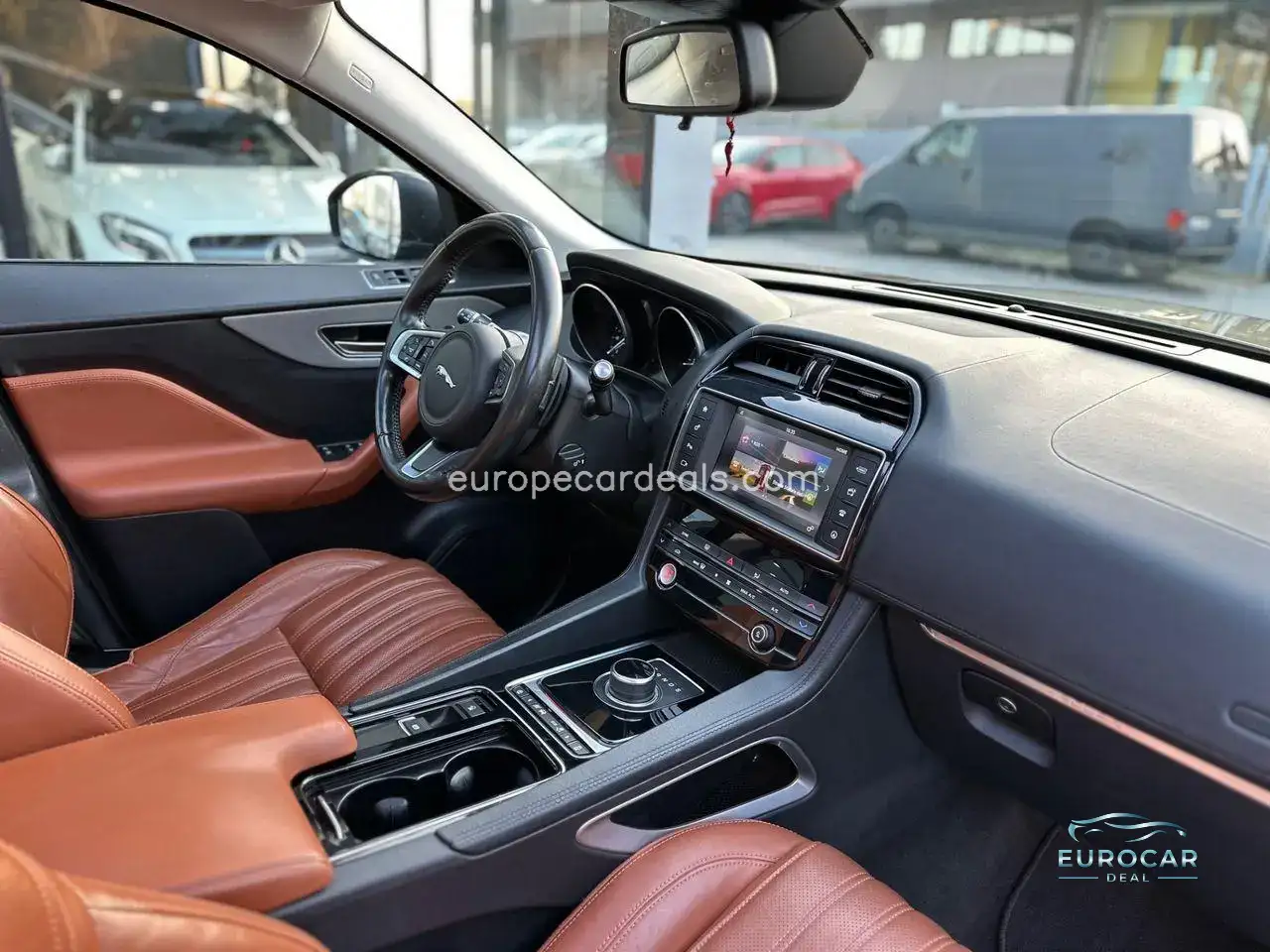 Jaguar F-Pace