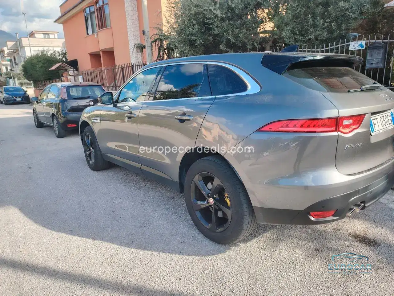 Jaguar F-Pace