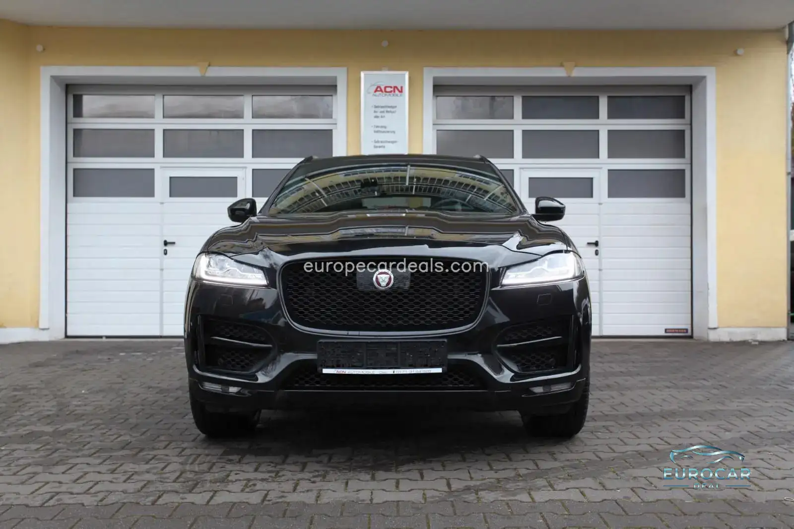 Jaguar F-Pace
