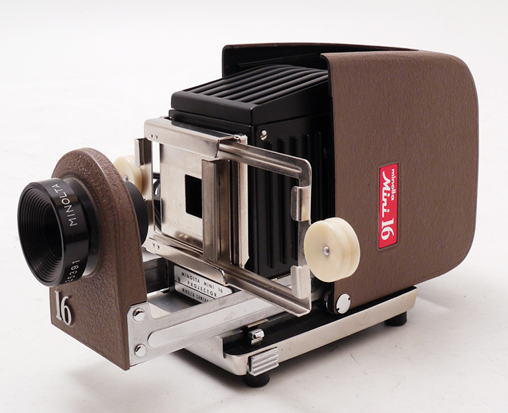 Proiettore Minolta Mini 16 per diapositive 16mm in cornici 5x5cm