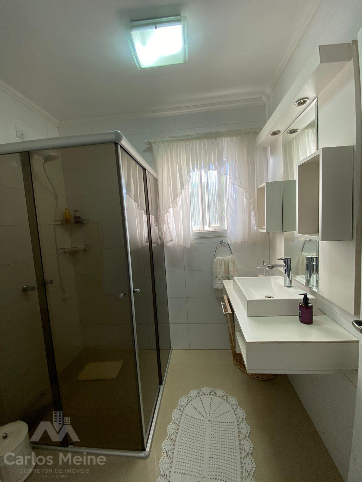 327_366.jpg