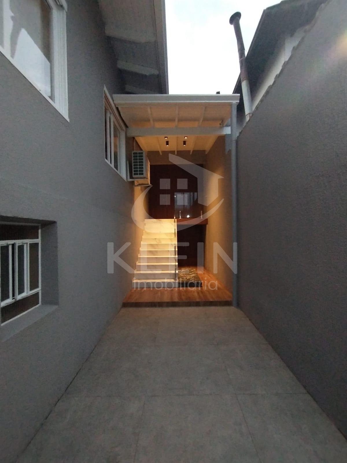 2_93969.jpg