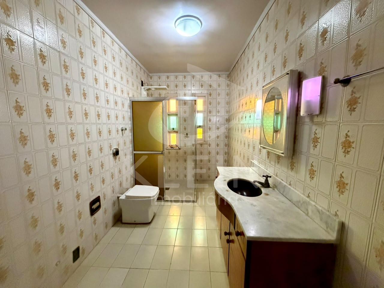 4866_93855.jpg