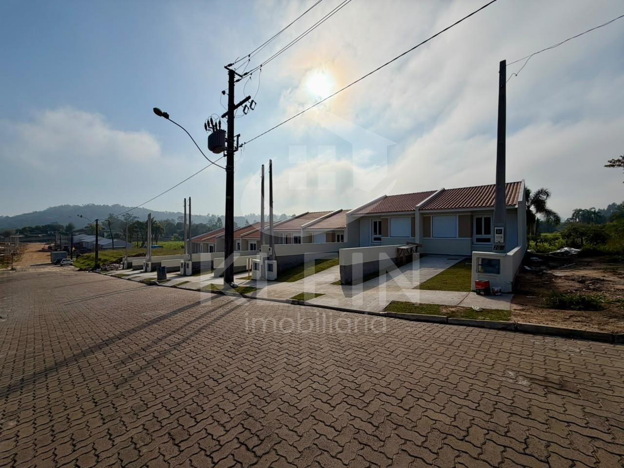 4889_93958.jpg