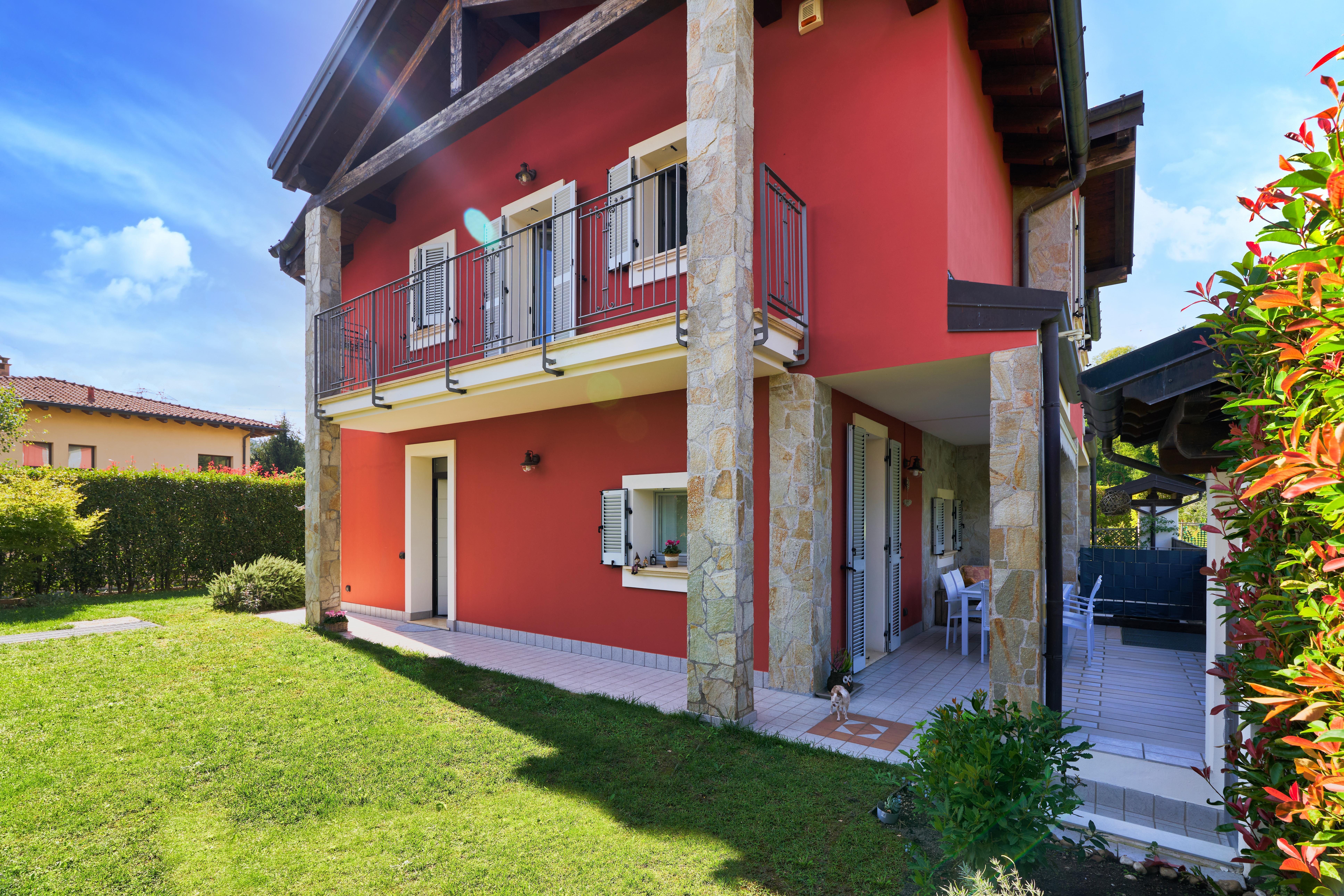 villetta di testa in bifamiliare