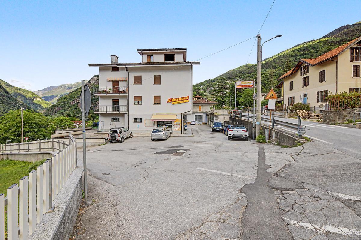 Appartamento - Via Flavio Parvis snc, Varzo