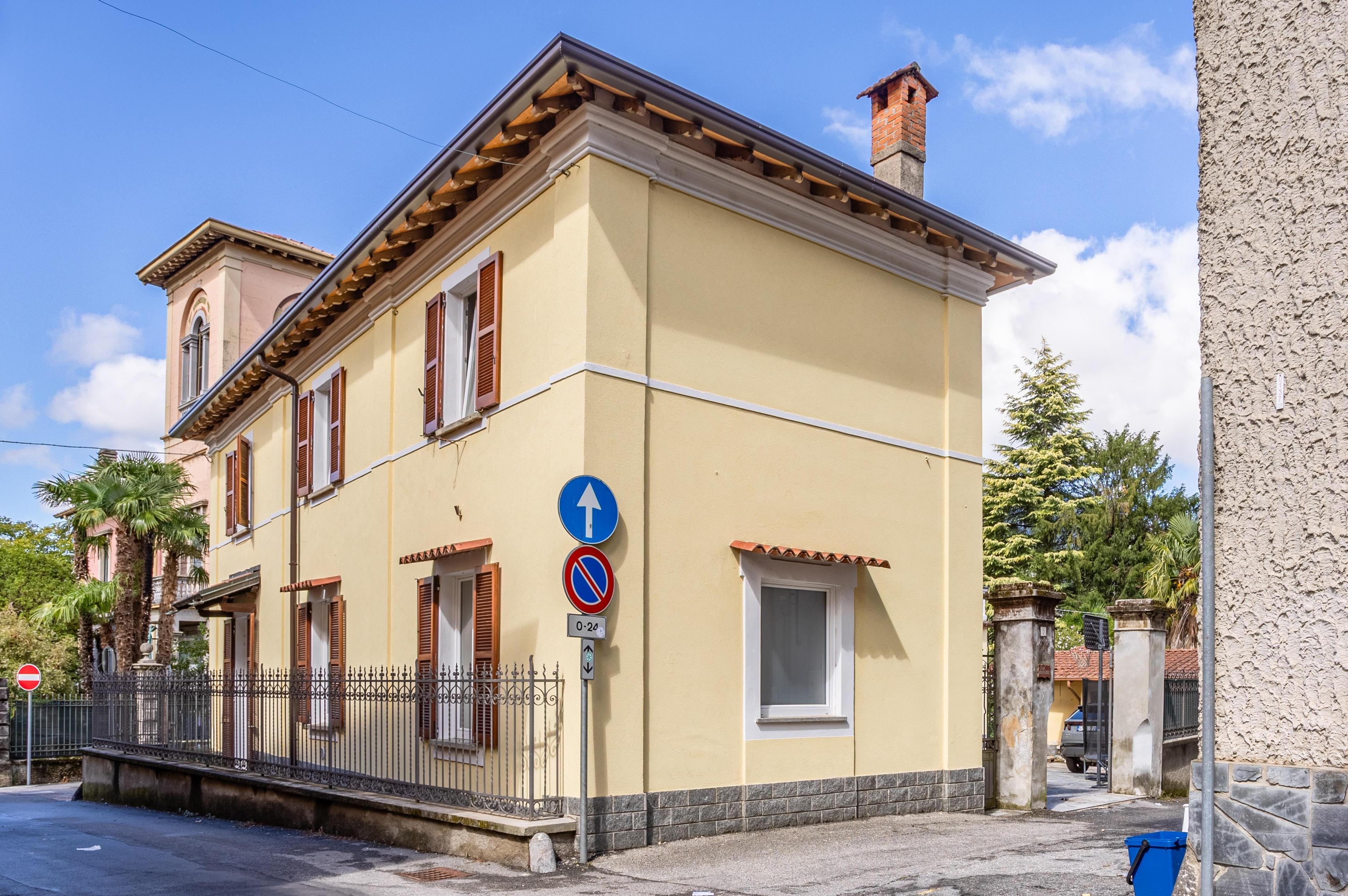Villa indipendente in vendita in via Piave 8, Cuvio