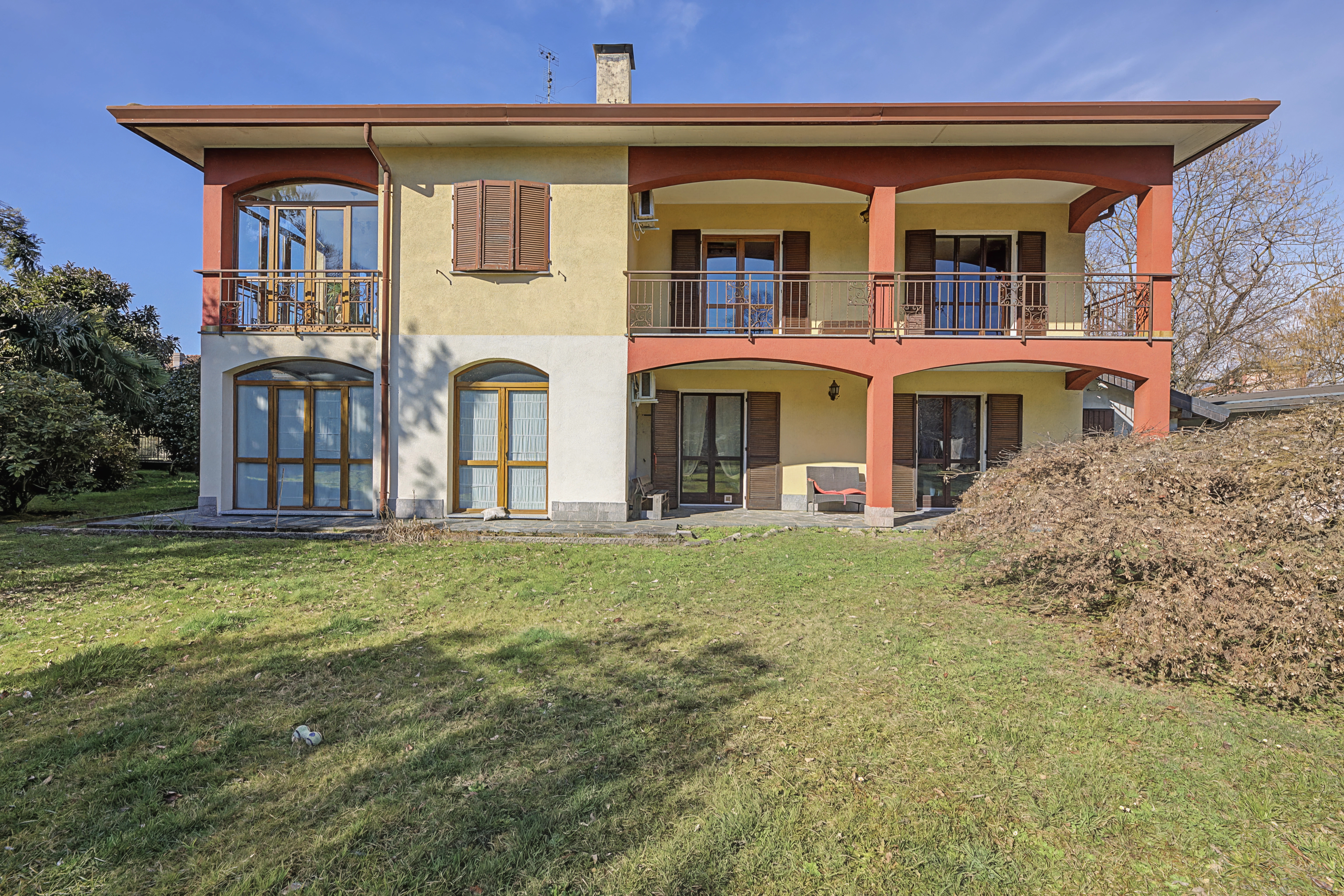 Villa bifamiliare - Via dei Lori 36, Luino (ID:DV-12105)