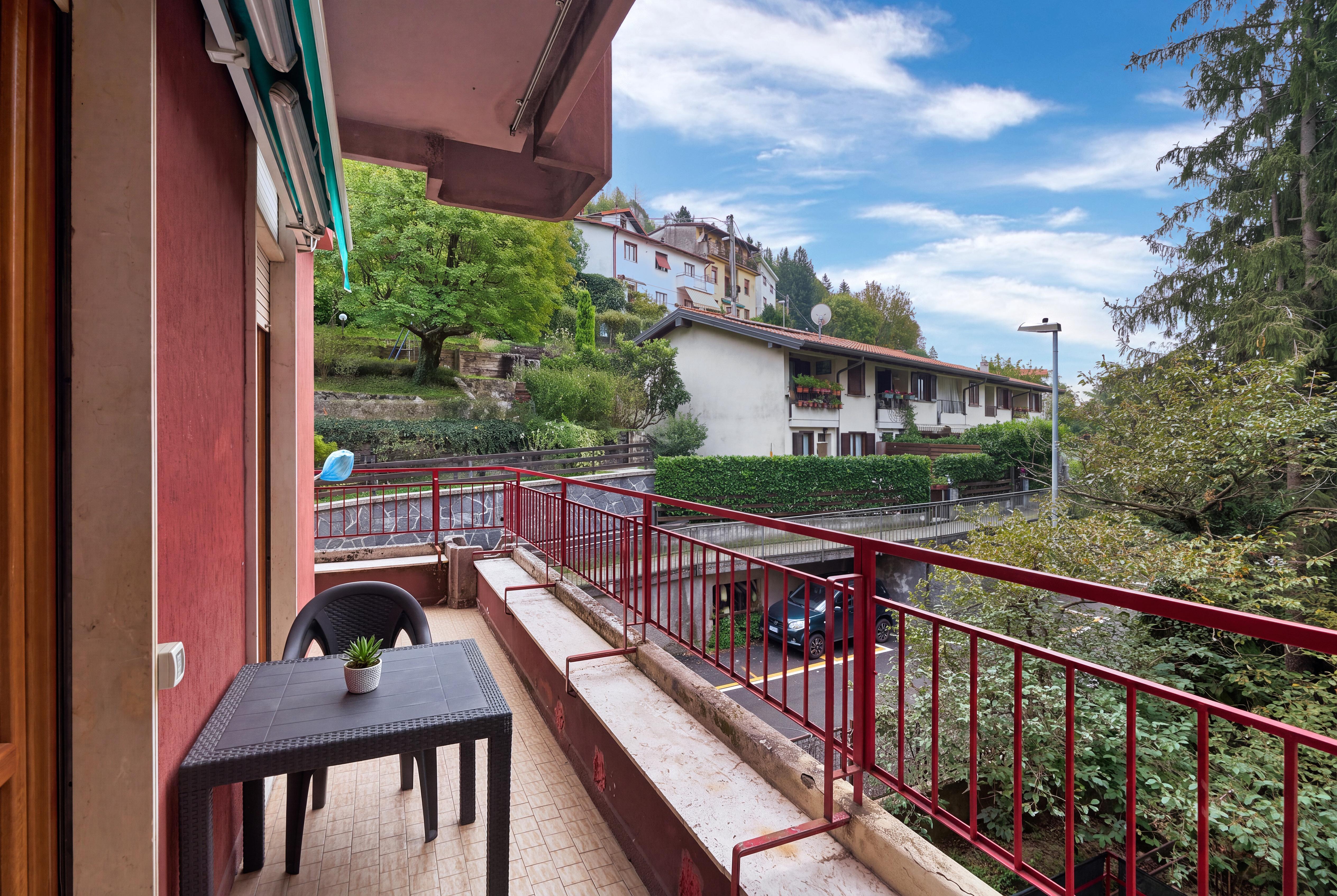 BRUNATE - BILOCALE
