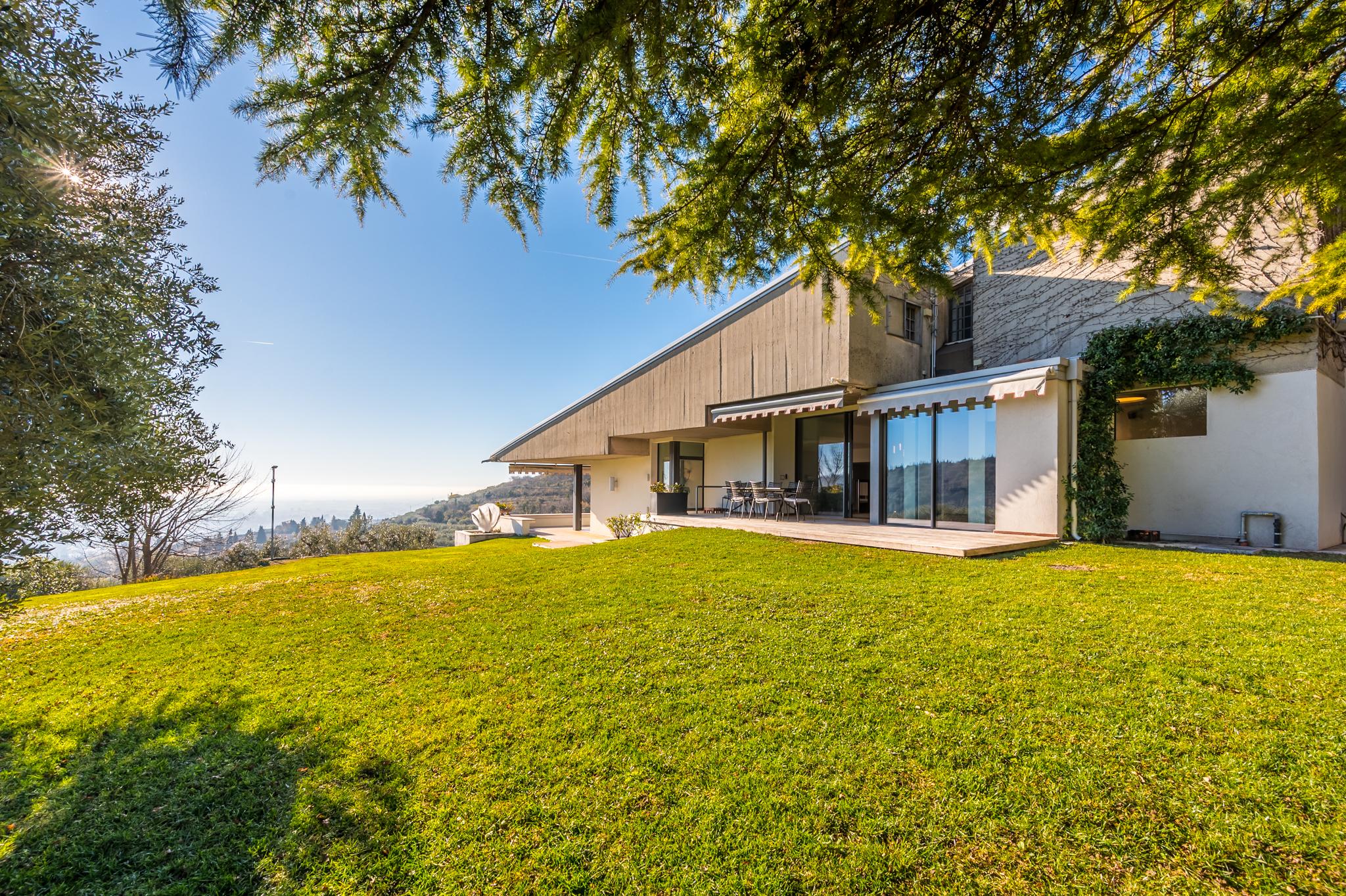 Splendida Villa Con Giardino Esclusivo, Piscina E Vista Panoramica Sulla Città