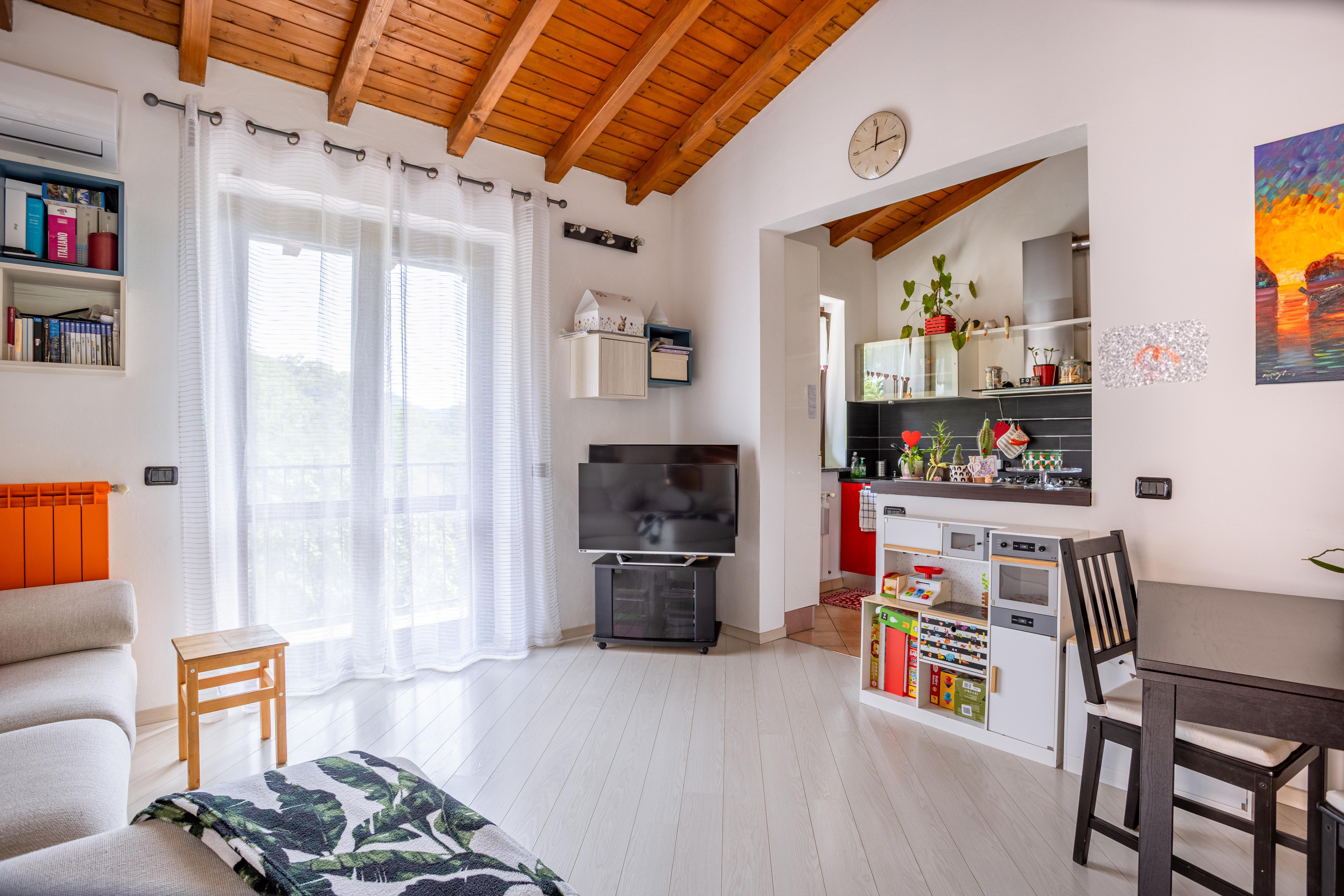 Trilocale indipendente con giardino Via delle Pome Brissago Valtravaglia