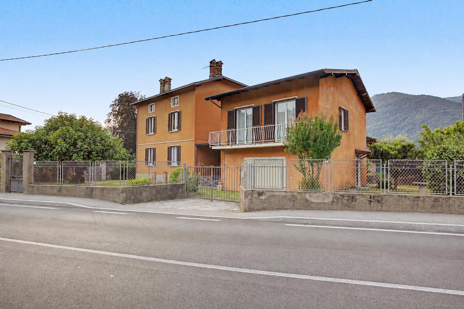 Villa unifamiliare - Via Vittorio Veneto 6, Cuvio (ID:DV-13814)