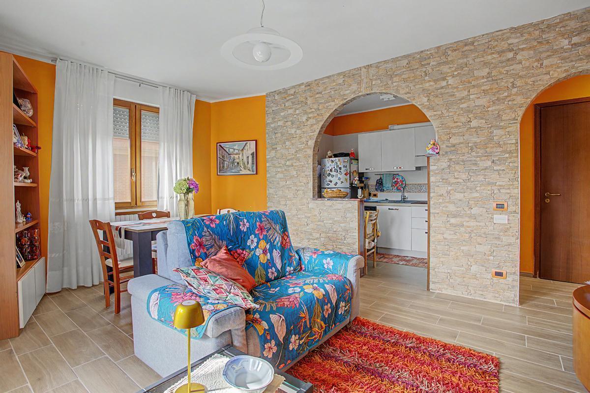 Appartamento - Via Creva , Luino (ID:DV-13159)