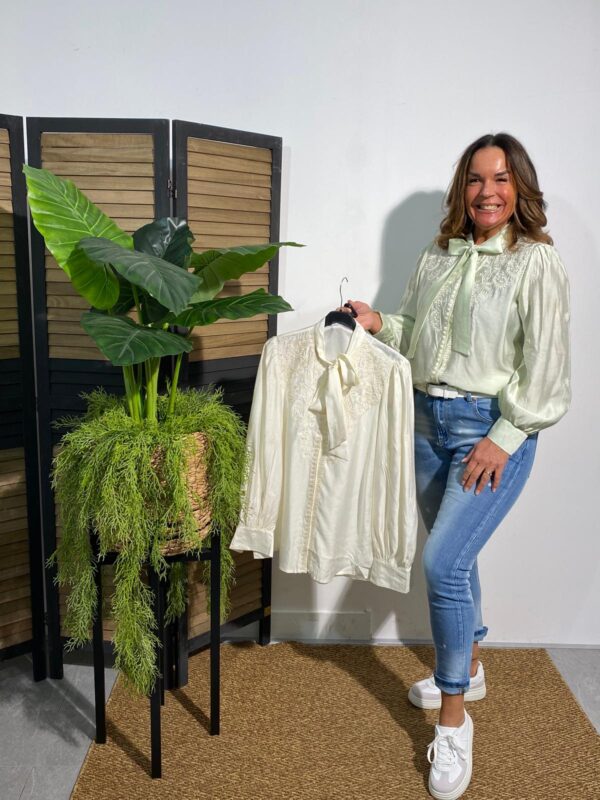Lavysh Mint Blouse met Strik Bloemen - Afbeelding 5