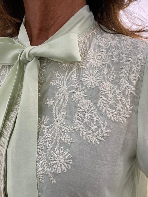 Lavysh Mint Blouse met Strik Bloemen - Afbeelding 4