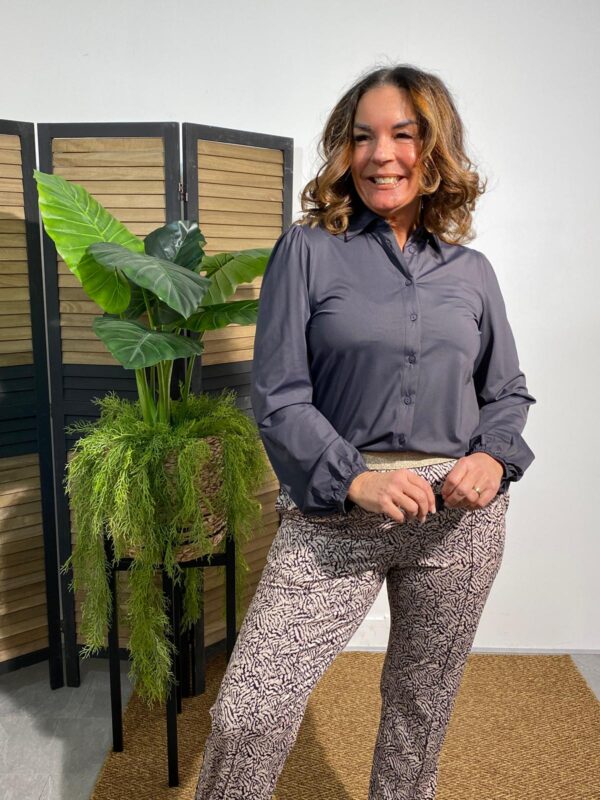 Ivy Beau Travel Blouse Pebbe Nearly Black - Afbeelding 3