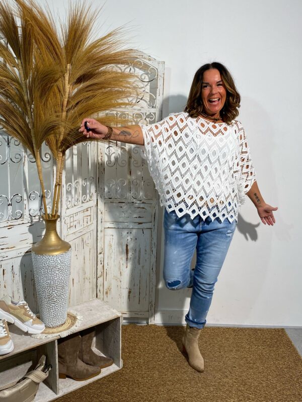 J-Moda Poncho Top Wit